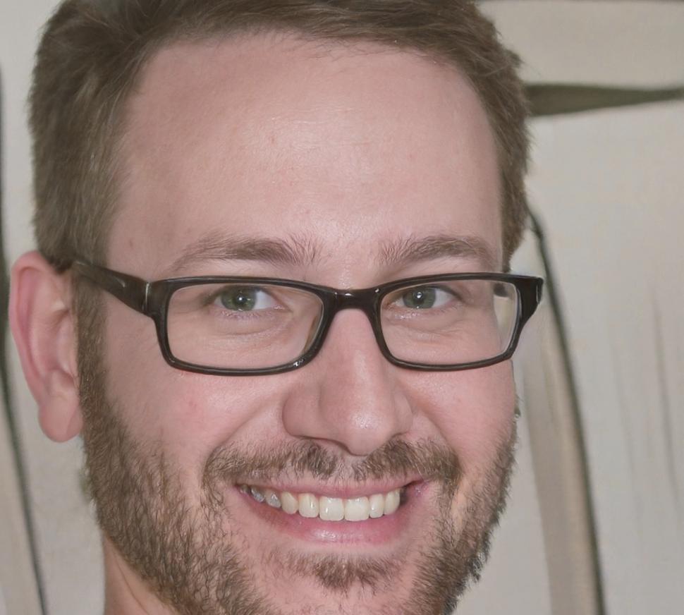 Keiran Foxworth, Financial Analyst
